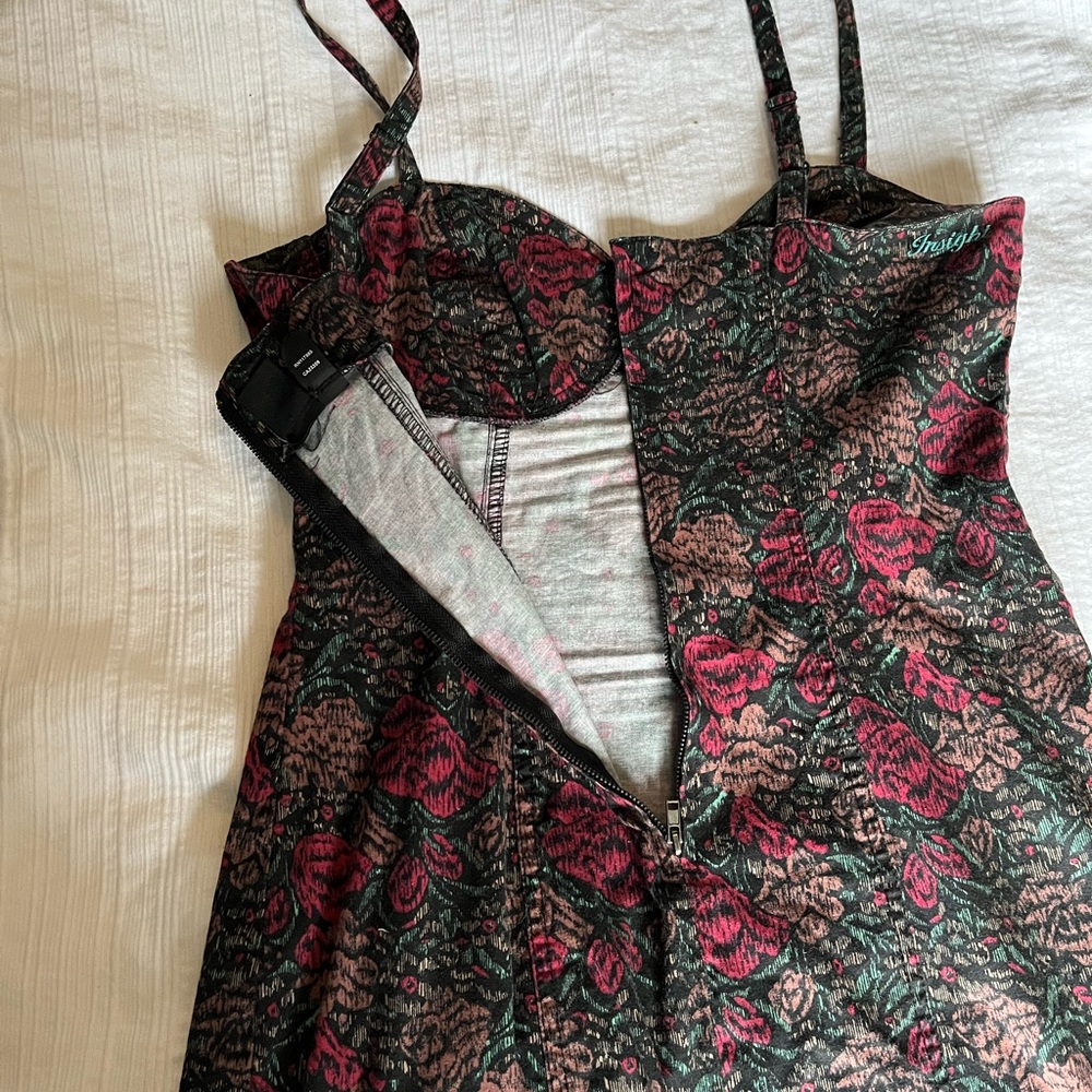 INSIGHT Dress - Picture 4 of 8